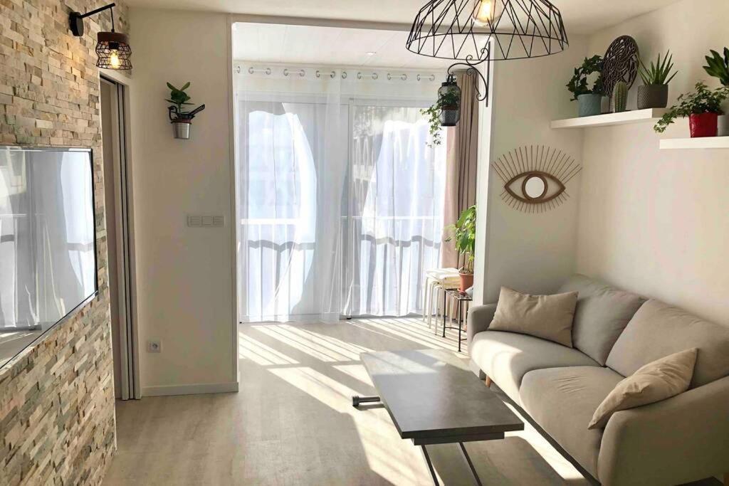 לה גרנד מוט Grand Studio Cabine 30 M² Centre Ville, Refait A Neuf Pour Vous ! Climatise מראה חיצוני תמונה